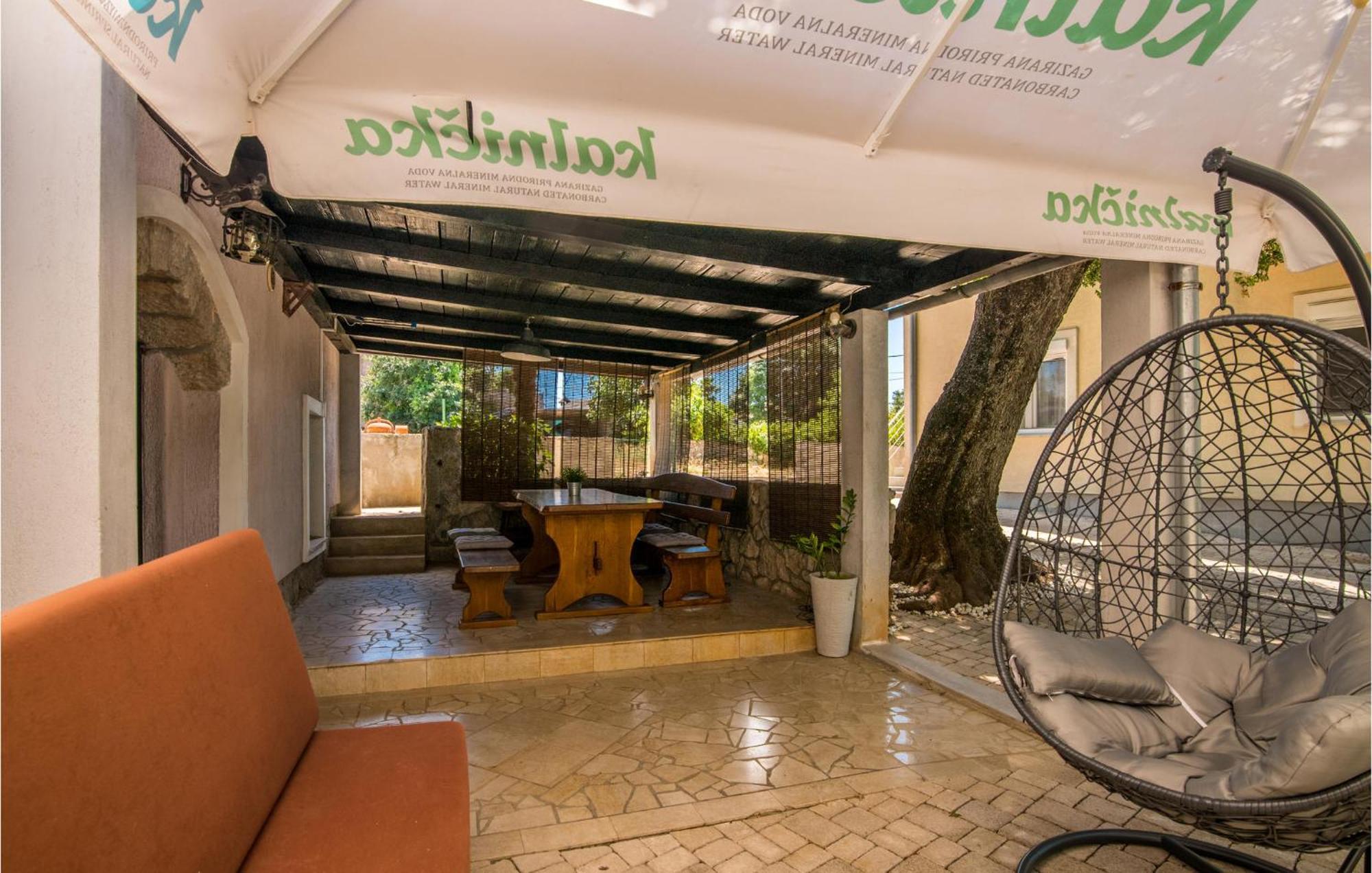 Amazing Home In Malinska Dubasnica With Wifi Екстер'єр фото
