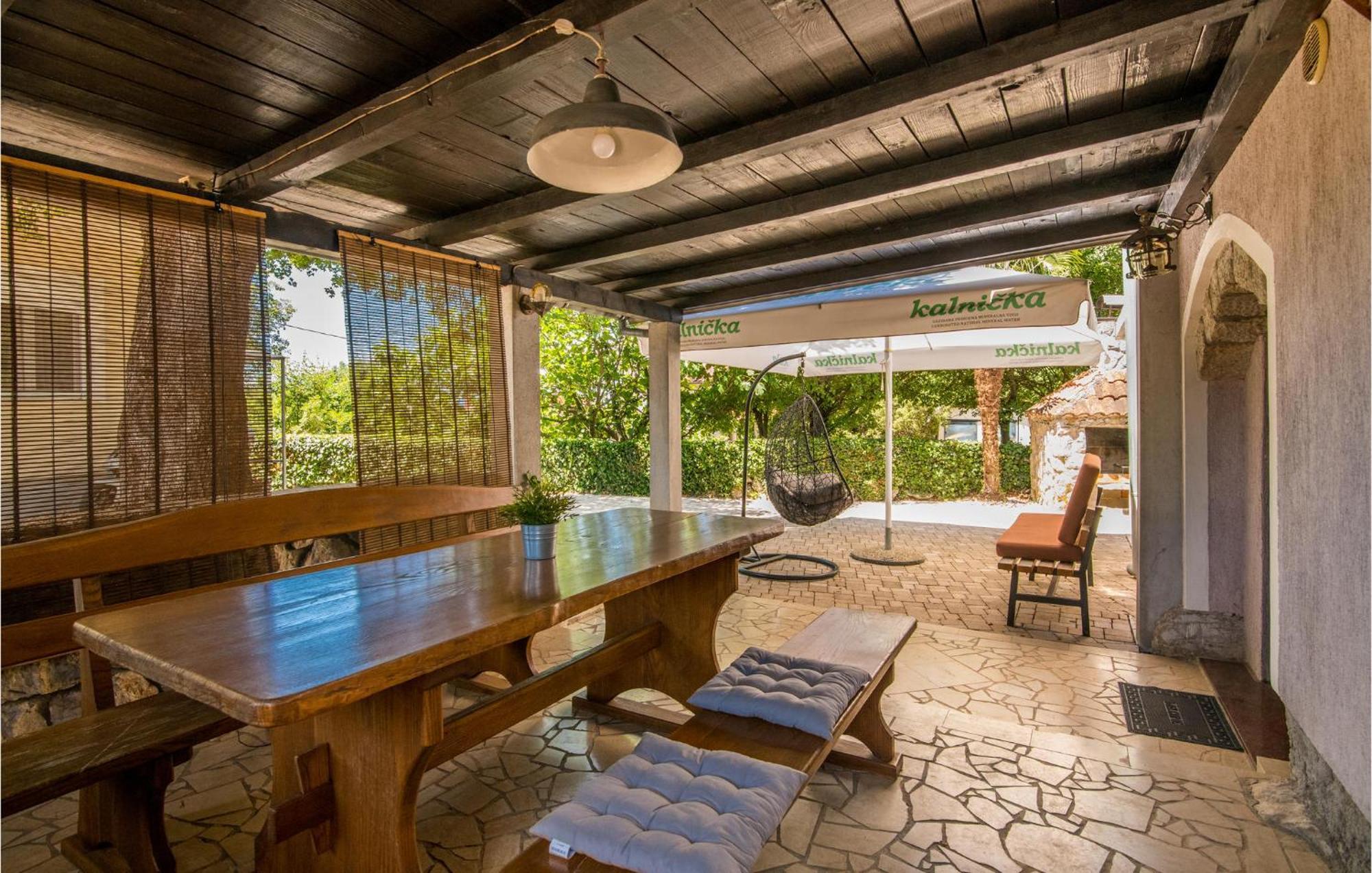 Amazing Home In Malinska Dubasnica With Wifi Екстер'єр фото